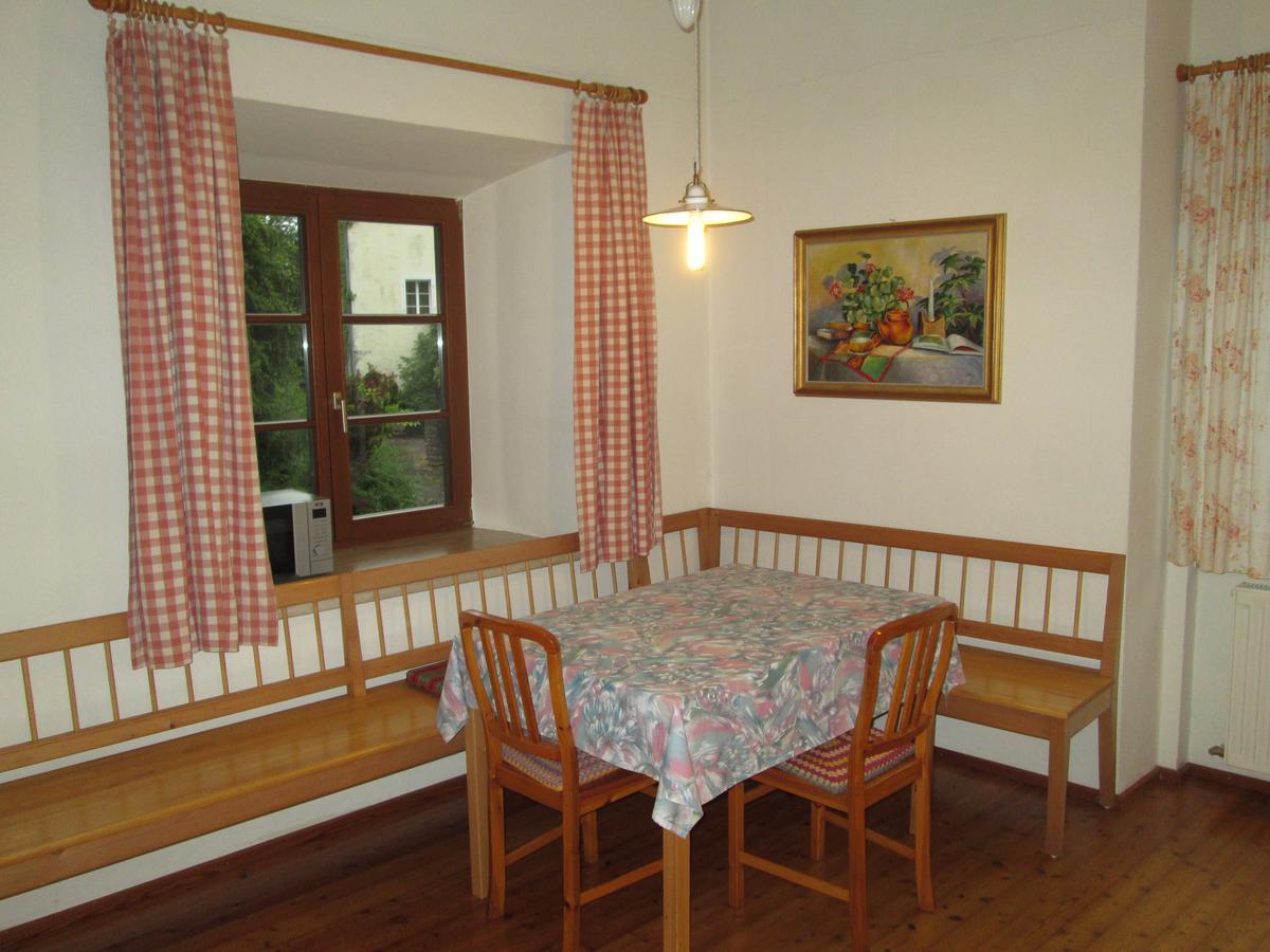 Schloss Manndorf Gaestehaus Kotschach-Mauthen Екстериор снимка